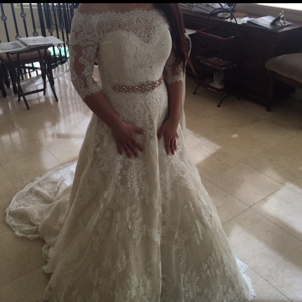 Pronovias Wedding Dress- Onia (with Lace jacket)